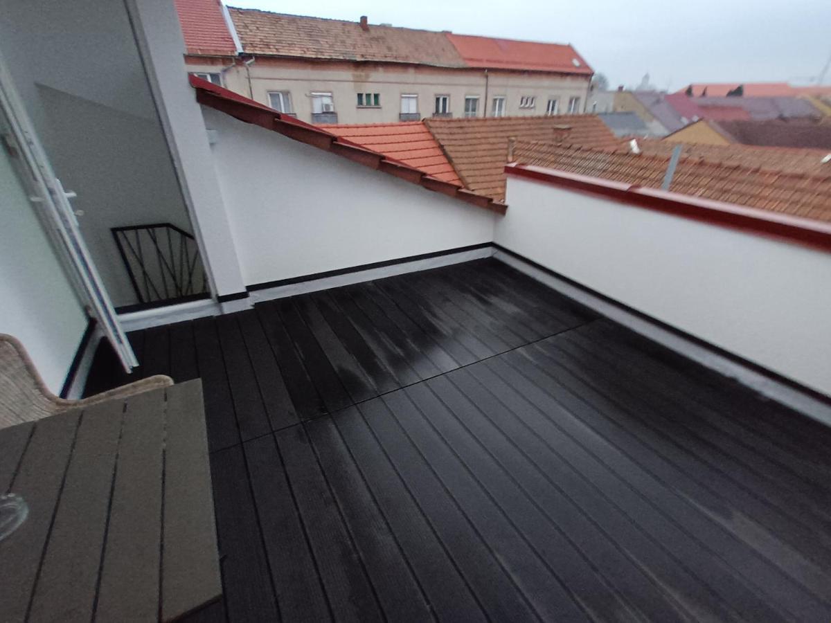 Old Town Studio Apartments Baia Mare Ngoại thất bức ảnh