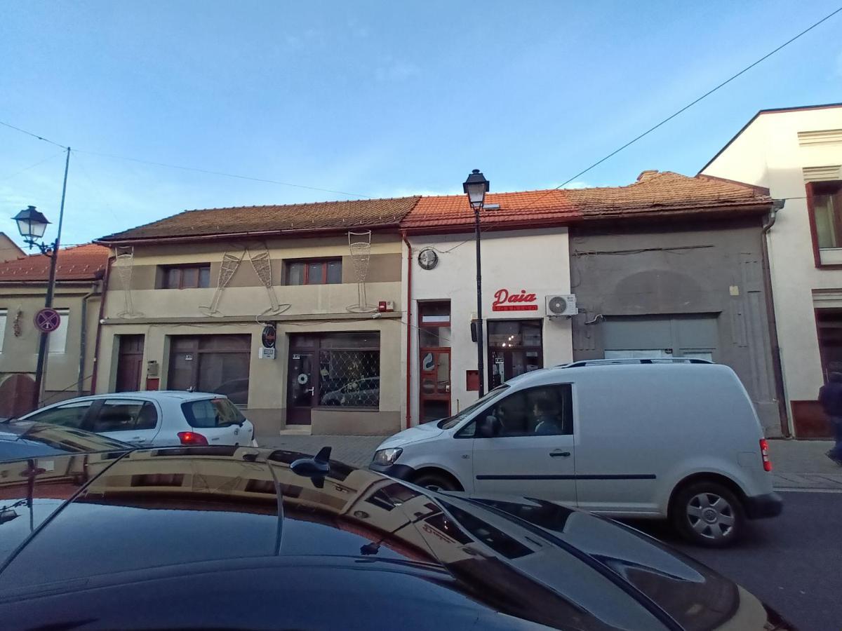 Old Town Studio Apartments Baia Mare Ngoại thất bức ảnh